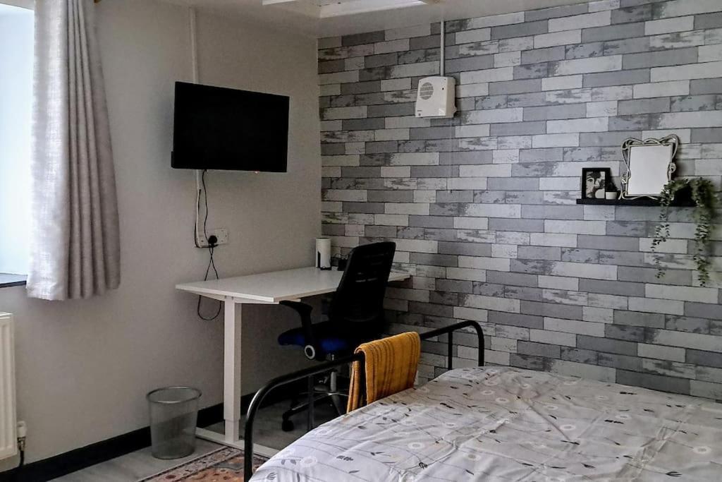 The Bolthole Apartment Нейлсуърт Екстериор снимка